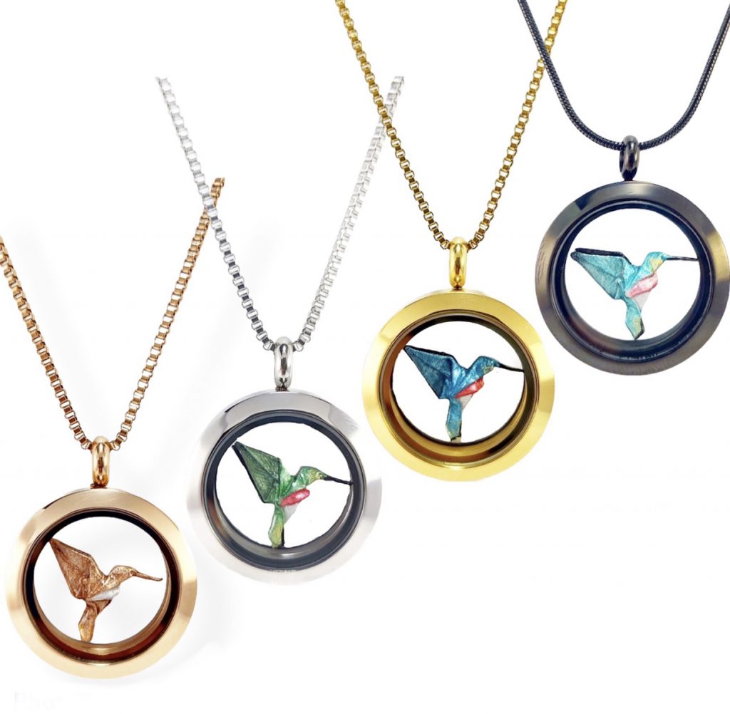 1 Collar Relicario Colibri