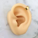 piercing falso oreja baño de oro dorado extrella serpiente okami joyeria queretaro mexico